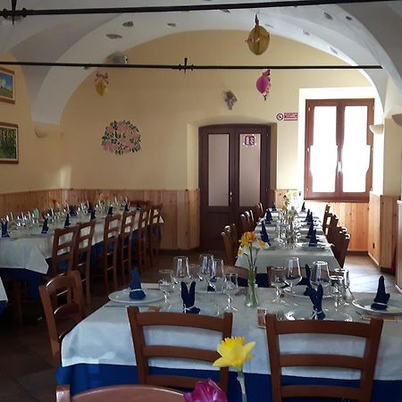 Готель Trattoria Bar Pace Re Екстер'єр фото